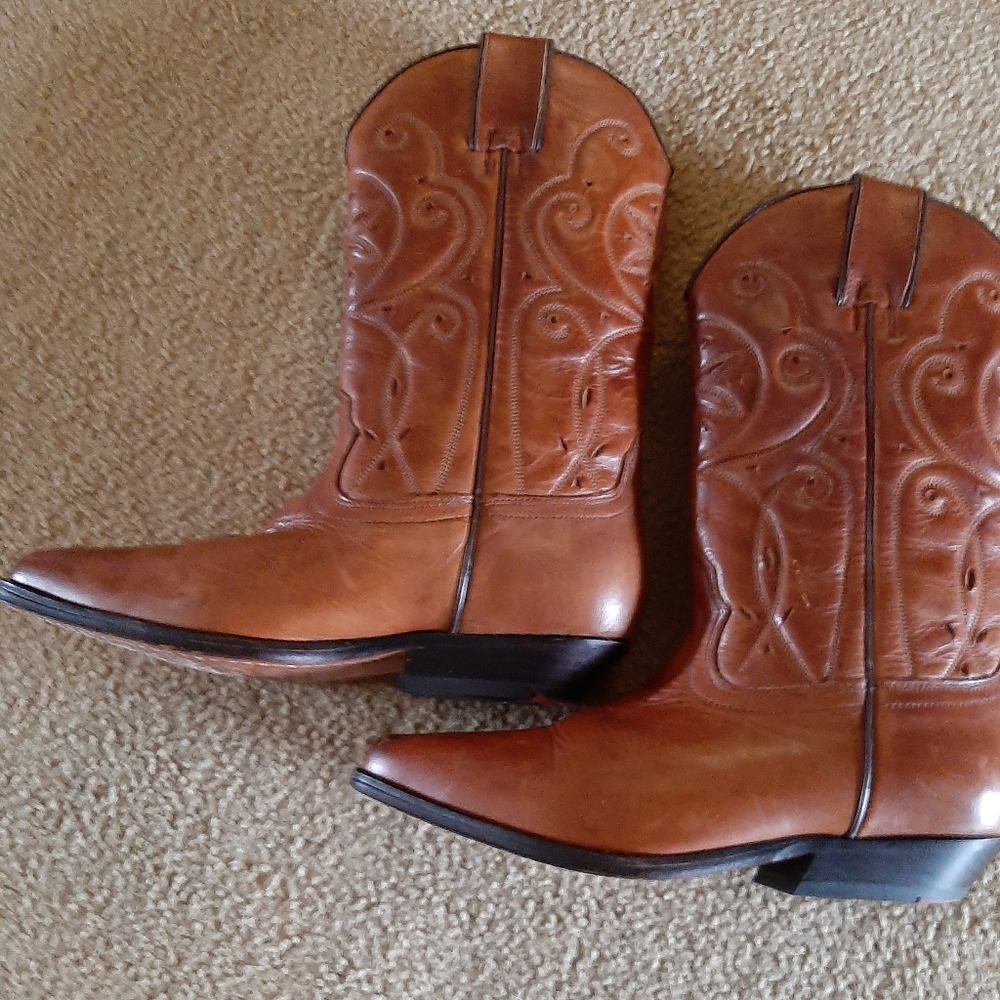 Brown leather ladies Cowboy boots
